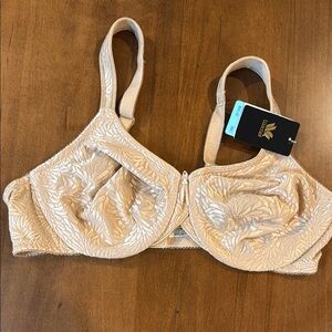 Wacoal Cream Lace Underwire Bra Intimates